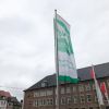 Vor dem Düsseldorfer Rathaus wurde am Mittwoch, 8. Juli 2020, die Flagge der 